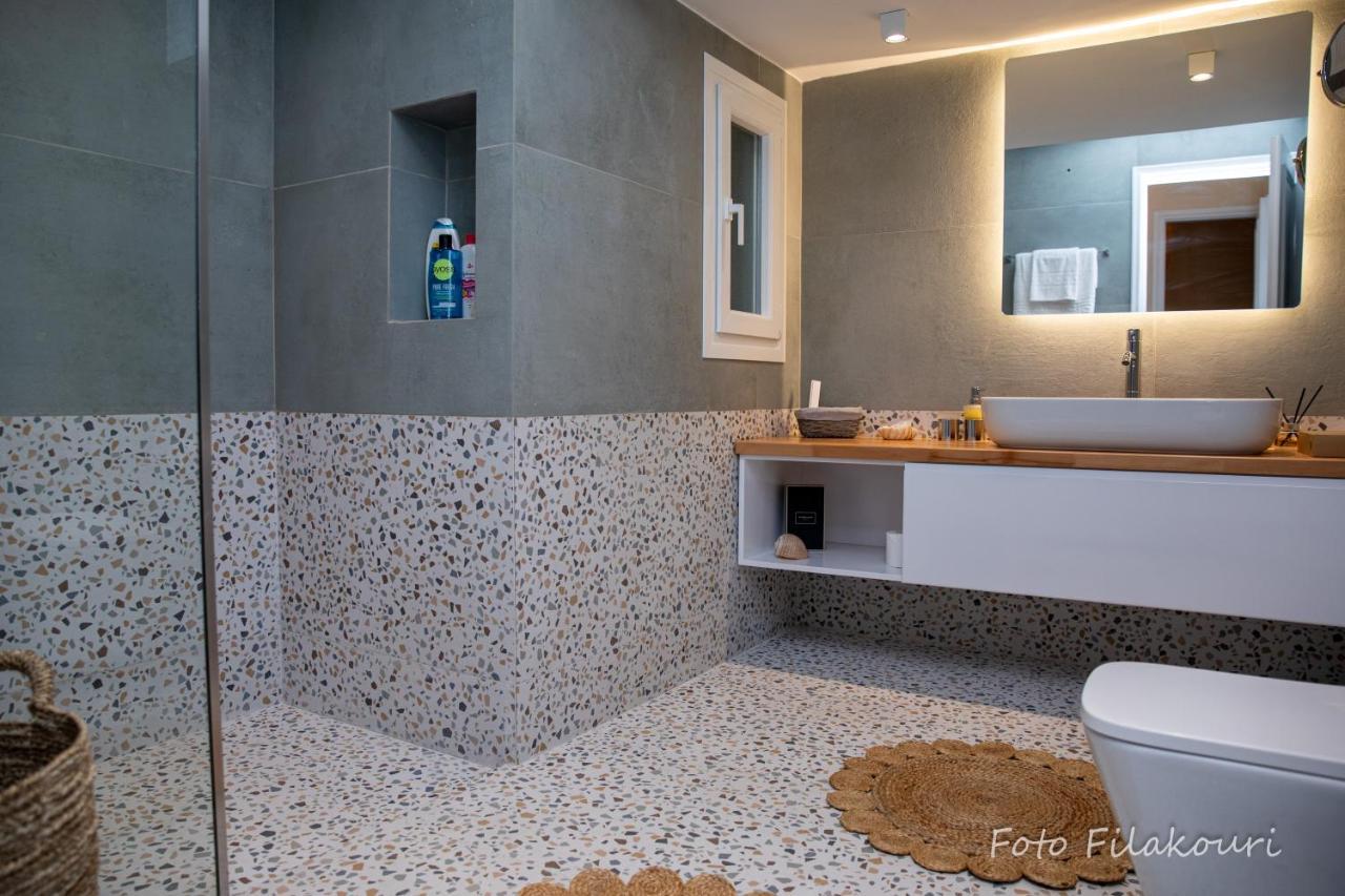Artemis Suite Agia Marina  Bagian luar foto